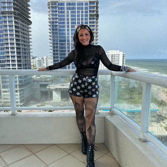 12th tribe sequin star set large top small bottoms - Picture 4 of 5